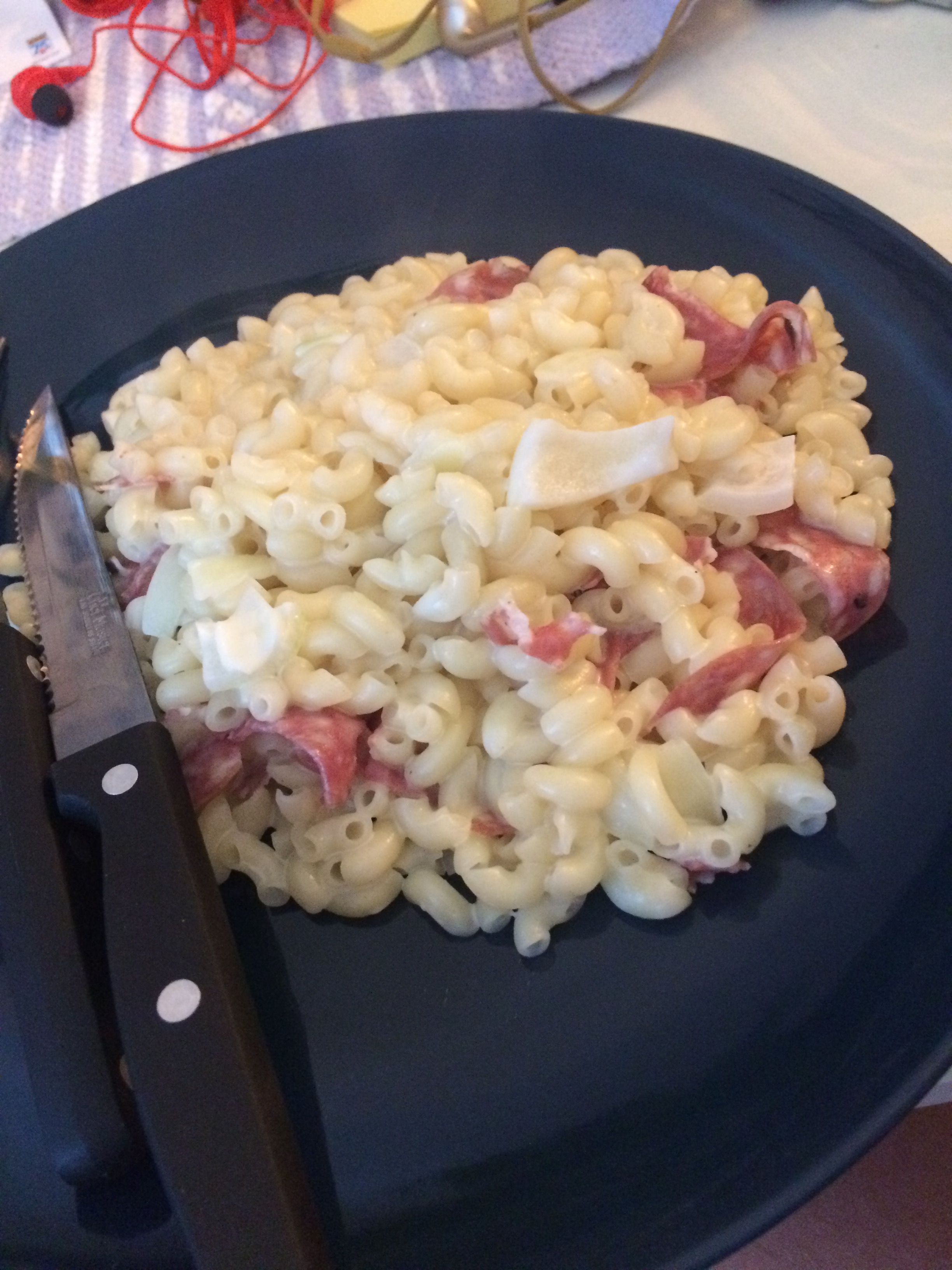 Jag slängde ihop en pastasås med skinka
